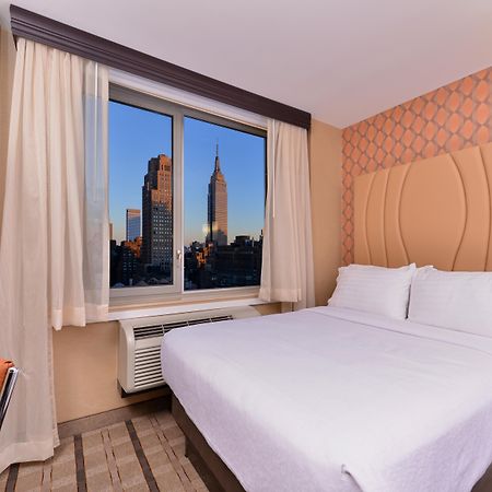 Holiday Inn New York City - Times Square By Ihg Exterior photo