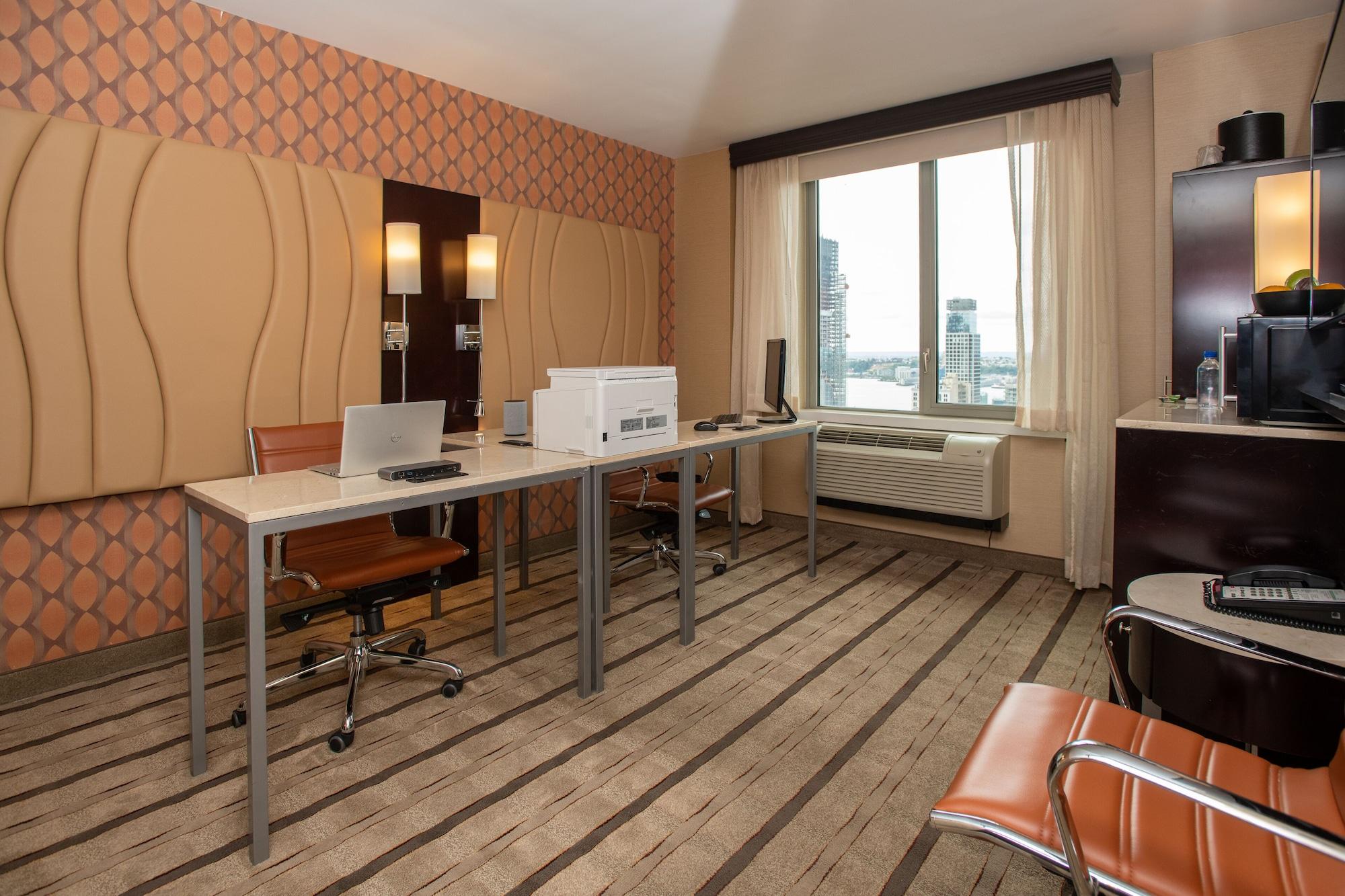 Holiday Inn New York City - Times Square By Ihg Exterior photo