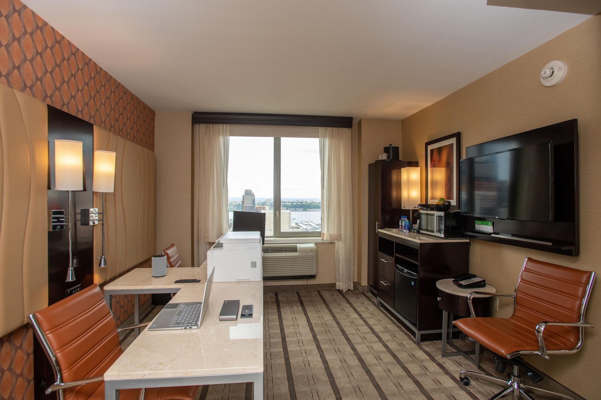 Holiday Inn New York City - Times Square By Ihg Exterior photo